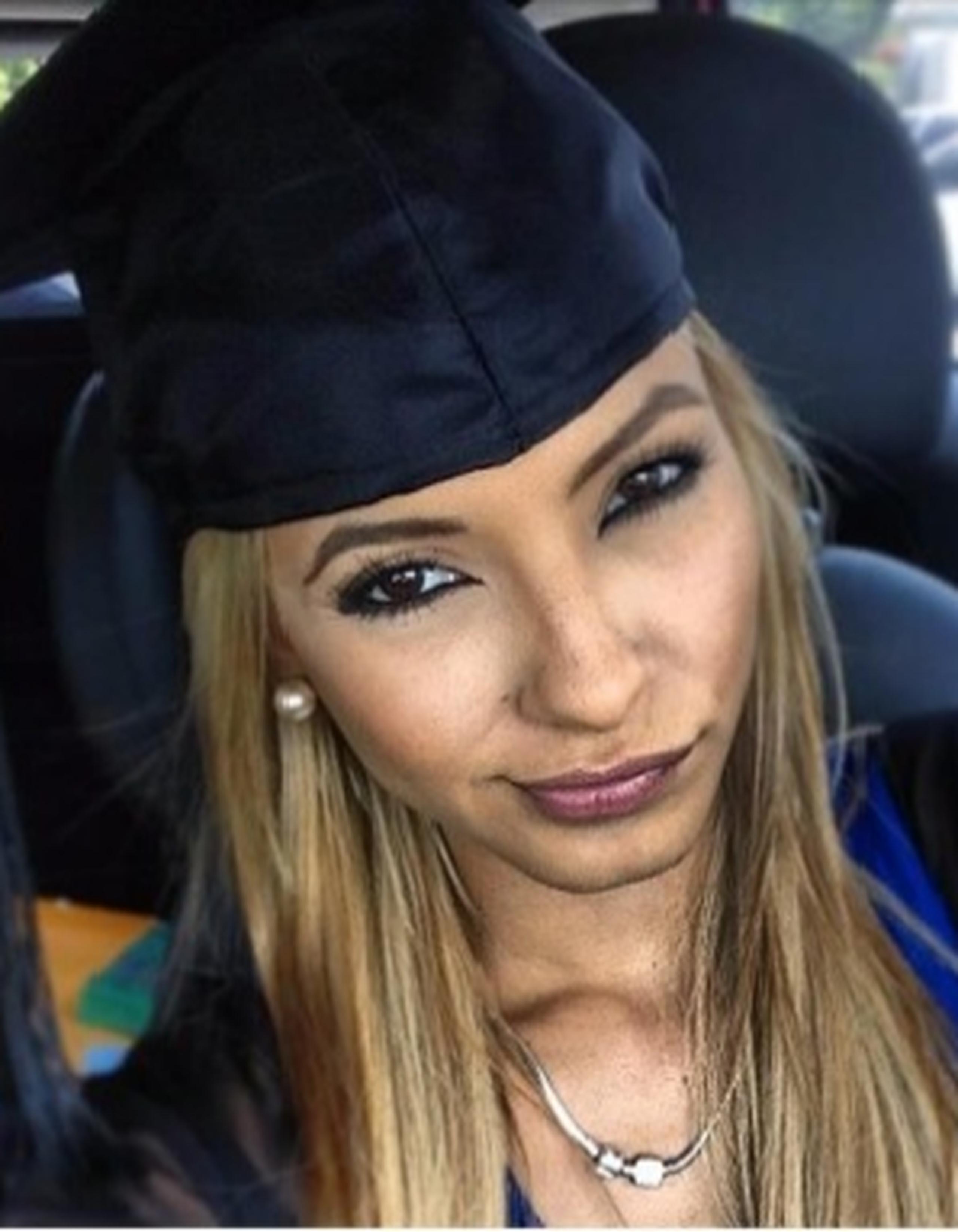 Tras modelar y cantar para “personas importantes y príncipes” en Dubái, la reina de belleza boricua obtuvo el grado universitario en Justicia Criminal. (Twitter)