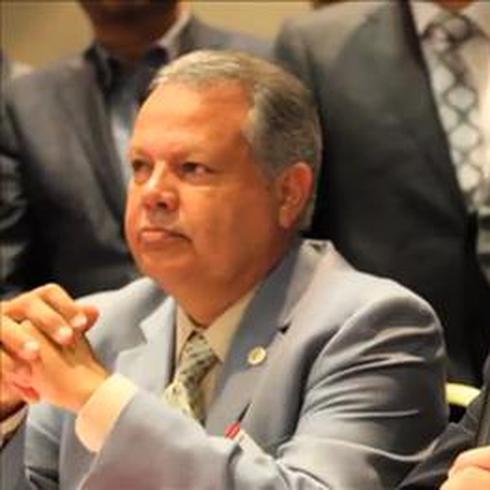 Gobernador acuerda con alcaldes agenda para creación de empleos