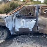 Encuentran 3 policías muertos en patrulla incendiada en Chile