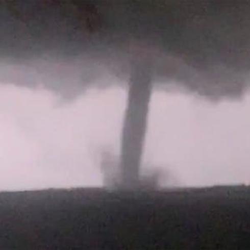 Mira cómo este monstruoso tornado desató su furia en Dallas
