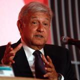 Presidente de México dice que el efecto del cubrebocas “no está demostrado” 