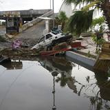 Al menos 27 muertos tras paso del poderoso huracán Otis por Acapulco