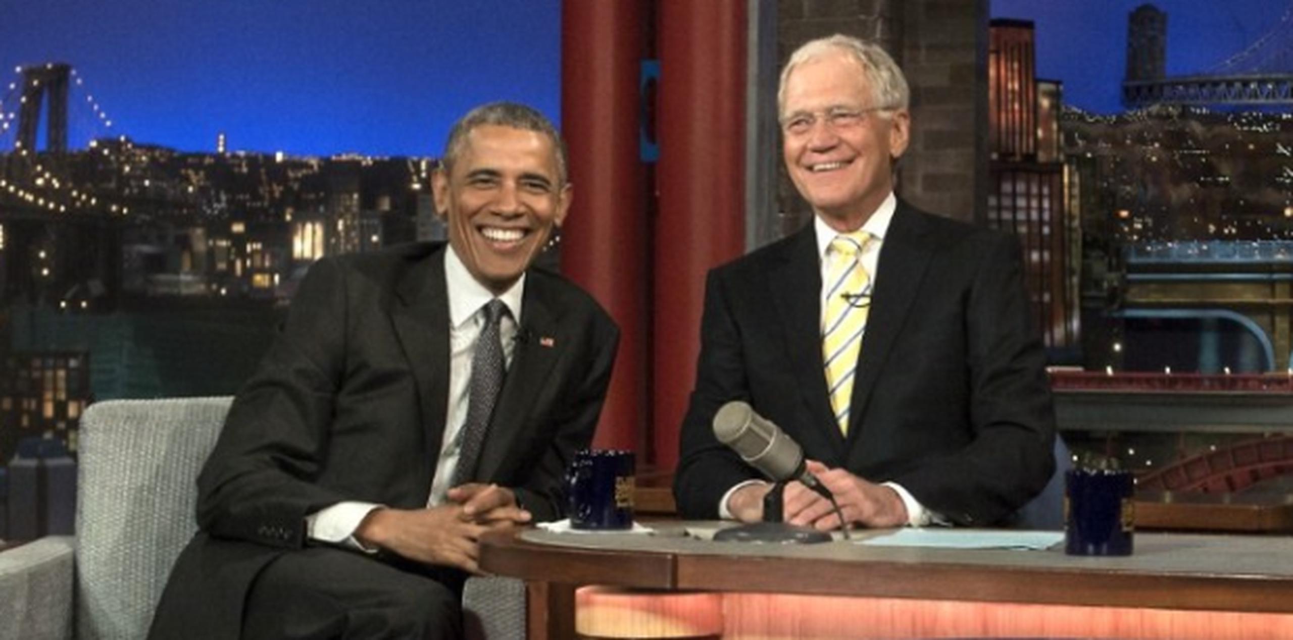 Obama bromeó el lunes sobre unos futuros más tranquilos para ambos durante su octava visita al "Late Show". (AFP)