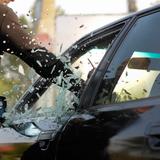 Activos los ladrones que rompen cristales de autos para robar pertenencias