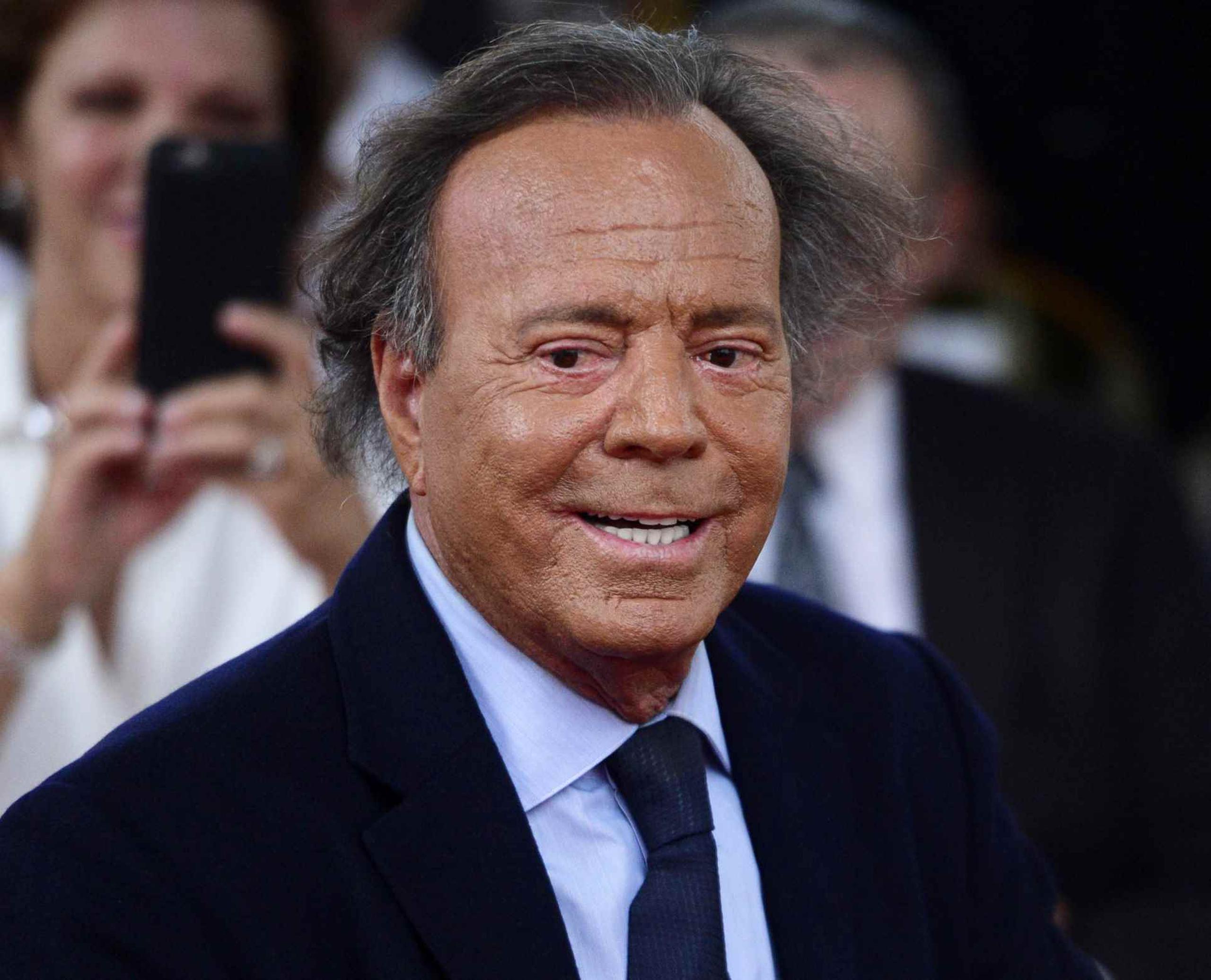 Julio Iglesias aclara su estado de salud Primera Hora