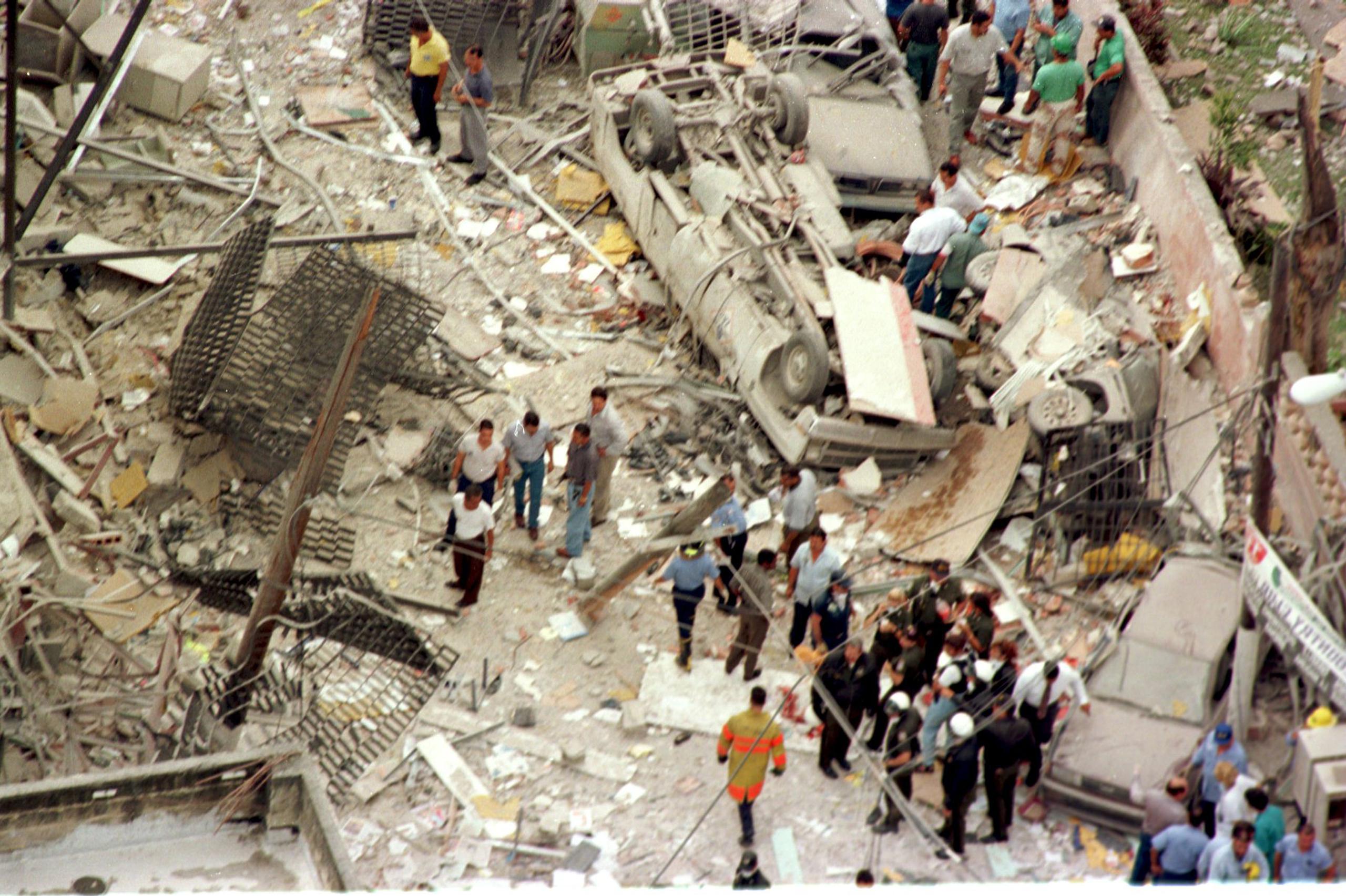 El 21 de noviembre de 1996, un escape de gas provocó una intensa explosión en la tienda Humberto Vidal, cuya onda expansiva afectó los comercios a su alrededor.