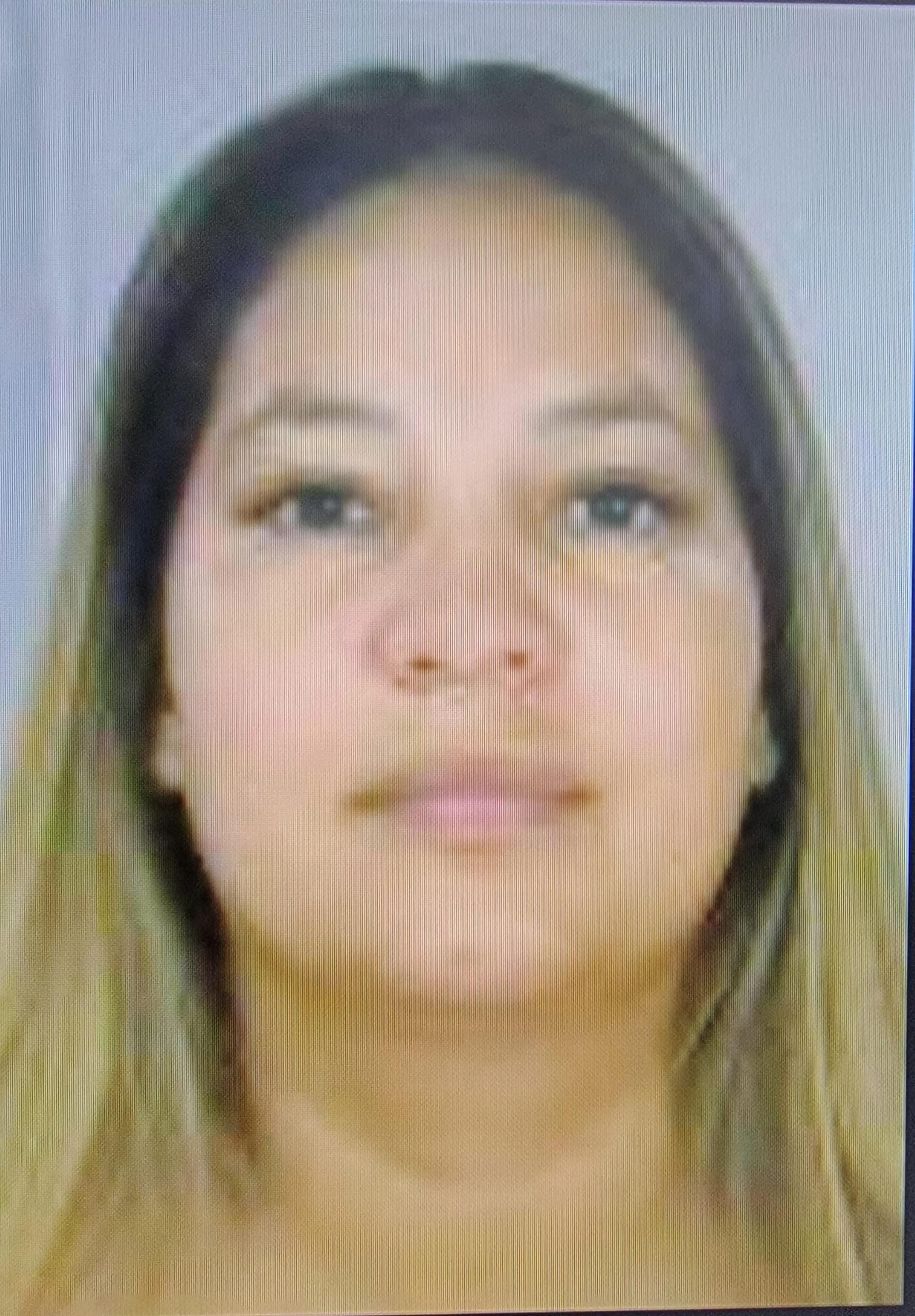 Contra Anabel Pagán Vázquez de 42 años y residente en Juana Díaz, pesa una orden de arresto por un cargo de incumplimiento de órdenes de protección. Si la ha visto llame a la línea confidencial del Negociado de la Policía al (787) 343-2020.