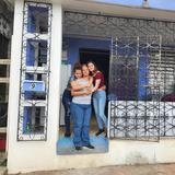Familia lucha por resugir en una vivienda que fue catalogada como “estorbo público”