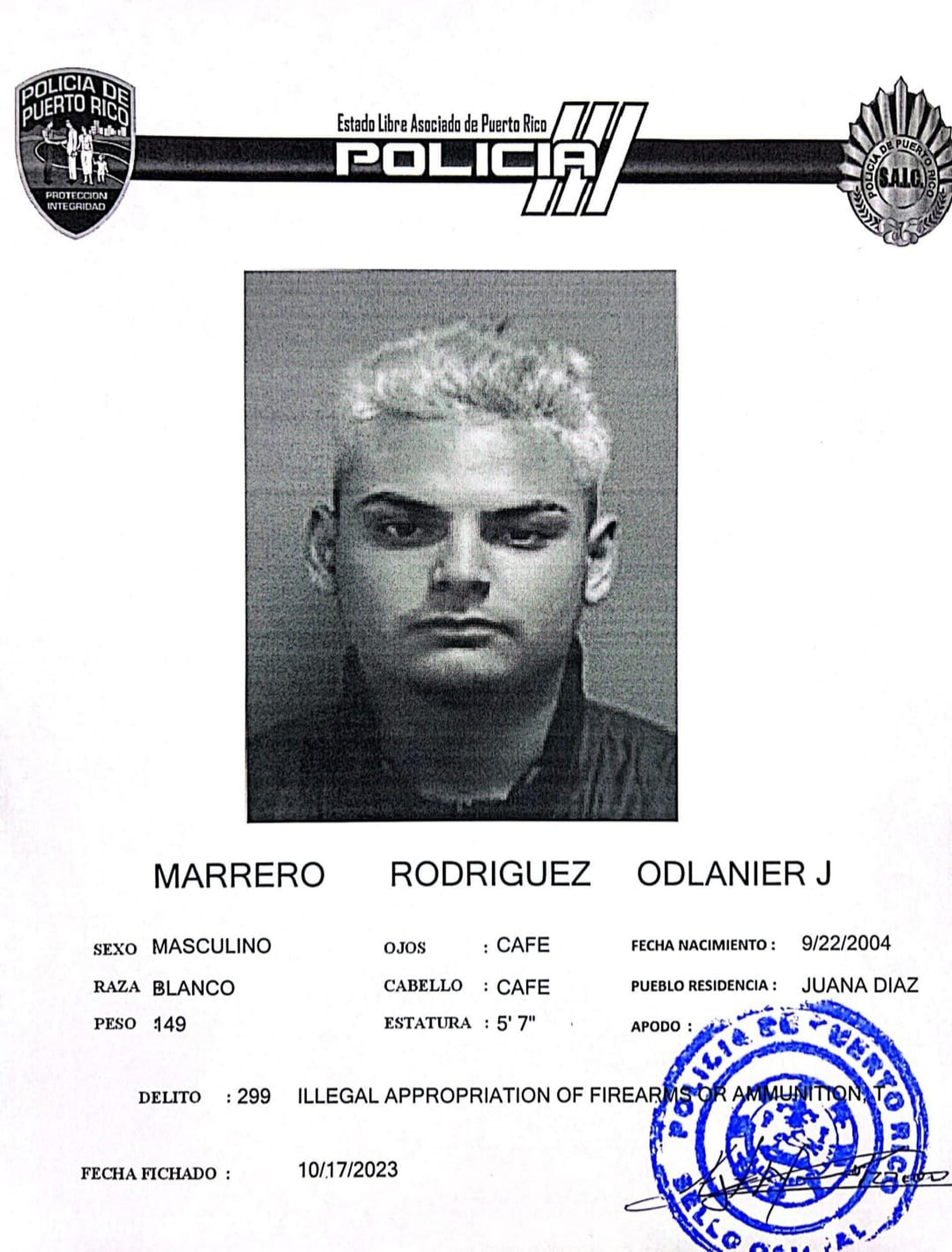 Odlanier J. Marrero Rodríguez enfrenta cargos por apropiarse del arma de fuego de su padre y de $800.00 en efectivo.