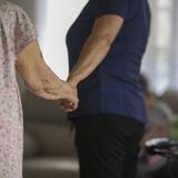 Entre 600 y 800 viejitos podrían ser removidos de hogares de cuido prolongado