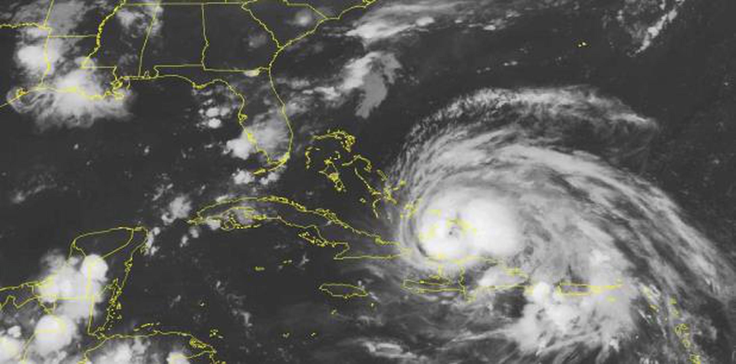 El huracán Ike en el 2008 y el huracán Irene en el 2011 (en la foto) desataron numerosos sismos-tormentas, apunta el estudio. (AP / Weather Underground)