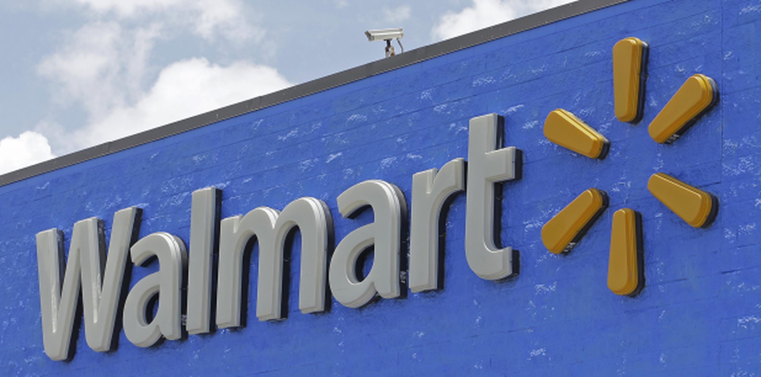 Walmart anunció en febrero pasado que cerró su ejercicio fiscal 2018 con unos beneficios netos de 9,862 millones de dólares, un 27.7% menos que el año anterior. (AP / Alan Diaz)