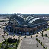 Wisconsin se apresta a aprobar financiamiento para remodelar el estadio de los Brewers