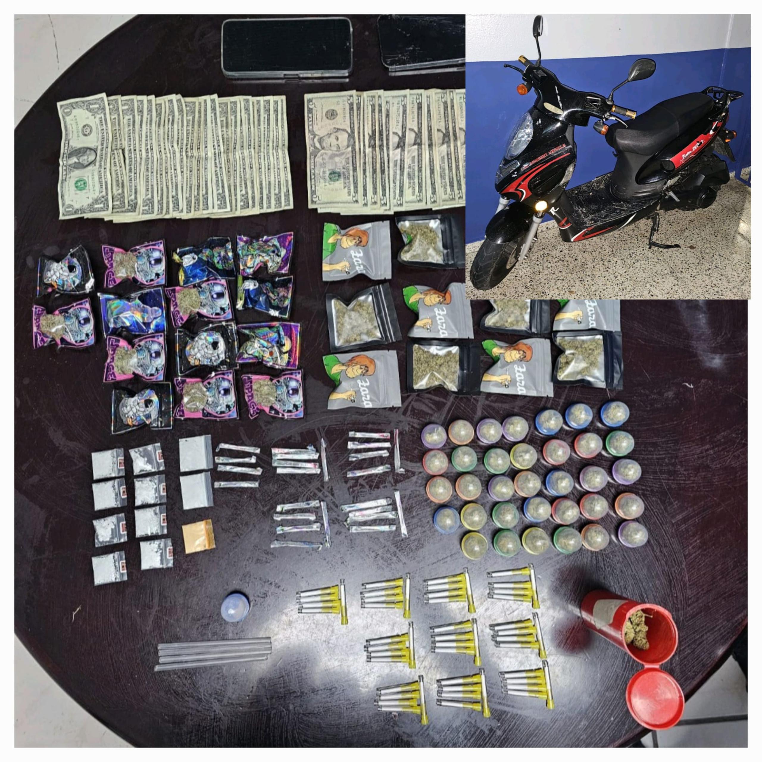 Un motociclista fue arrestado en el barrio Ingenio en Toa Baja y se le ocupó sustancias controladas y dinero en efectivo.