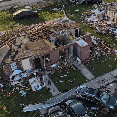 Desolación tras inusual y poderoso tornado en Mississippi