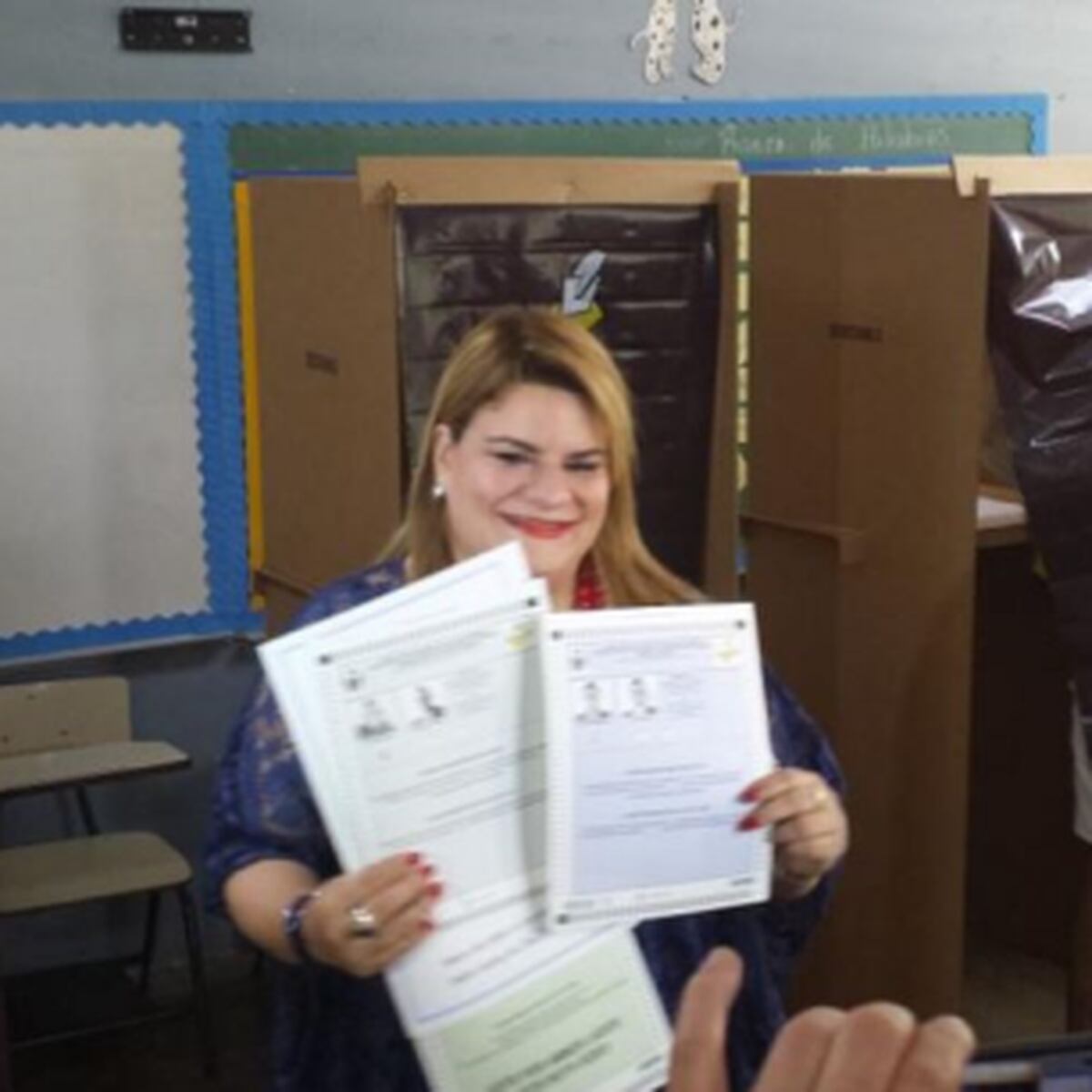 Recibida con júbilo por sus seguidores Jennifer González Primera Hora