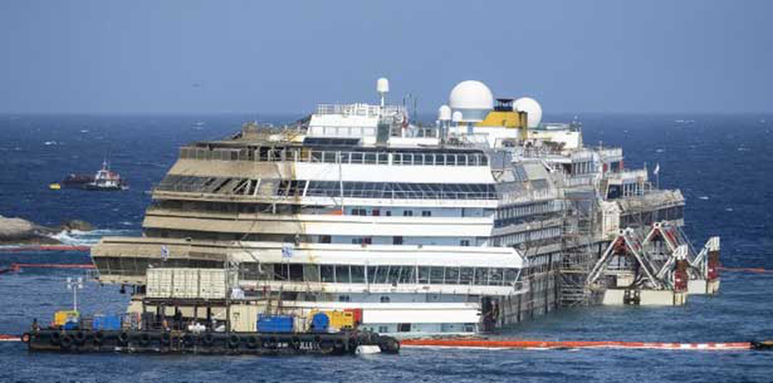 Tras la primera inspección de hoy el estado del barco es mejor de lo que esperaban.  (AFP/Andreas Solaro)
