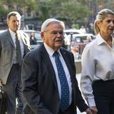 El senador Bob Menéndez se declara no culpable de los cargos de soborno en Nueva York