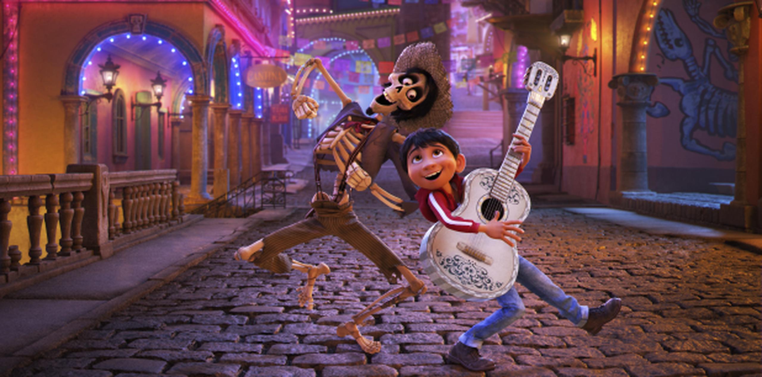 "Coco" es la sexta película de Pixar que logra una calificación A+ de la audiencia a través de CinemaScore. (Disney•Pixar / AP)