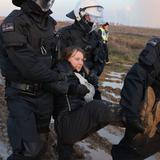 Arrestan a famosa activista Greta Thunberg: así se la llevaron