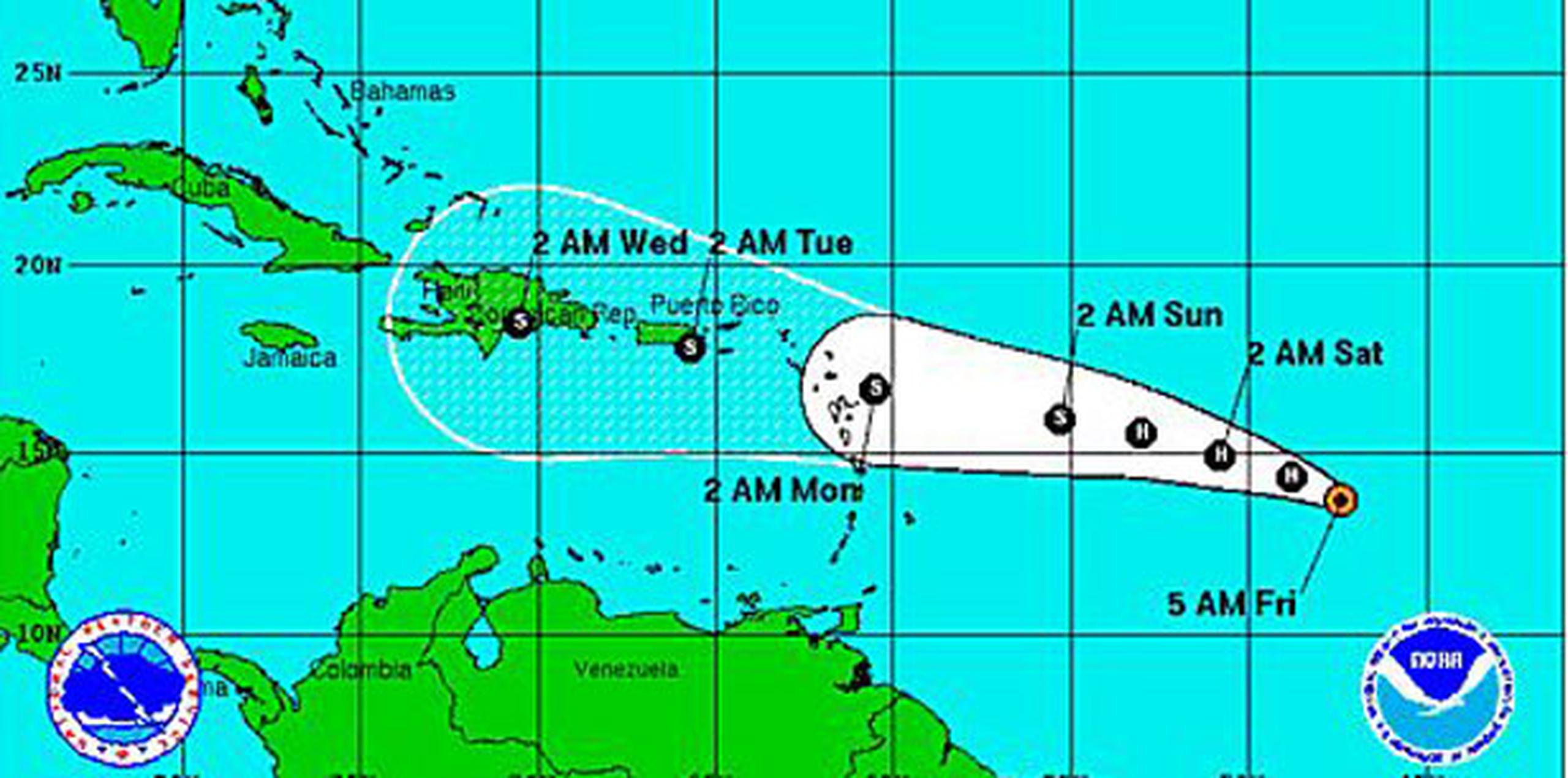 El ahora huracán debería acercase a la Isla o tocar tierra para la madrugada del martes como tormenta tropical. (NOAA)