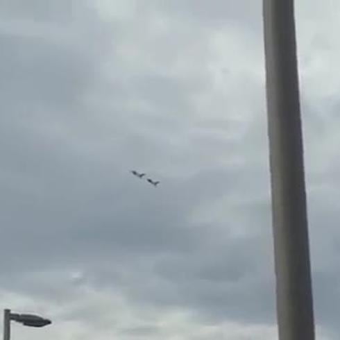 Aviones militares sobrevuelan San Juan