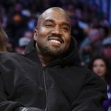 Kanye West reaparece de mano de su nueva esposa 