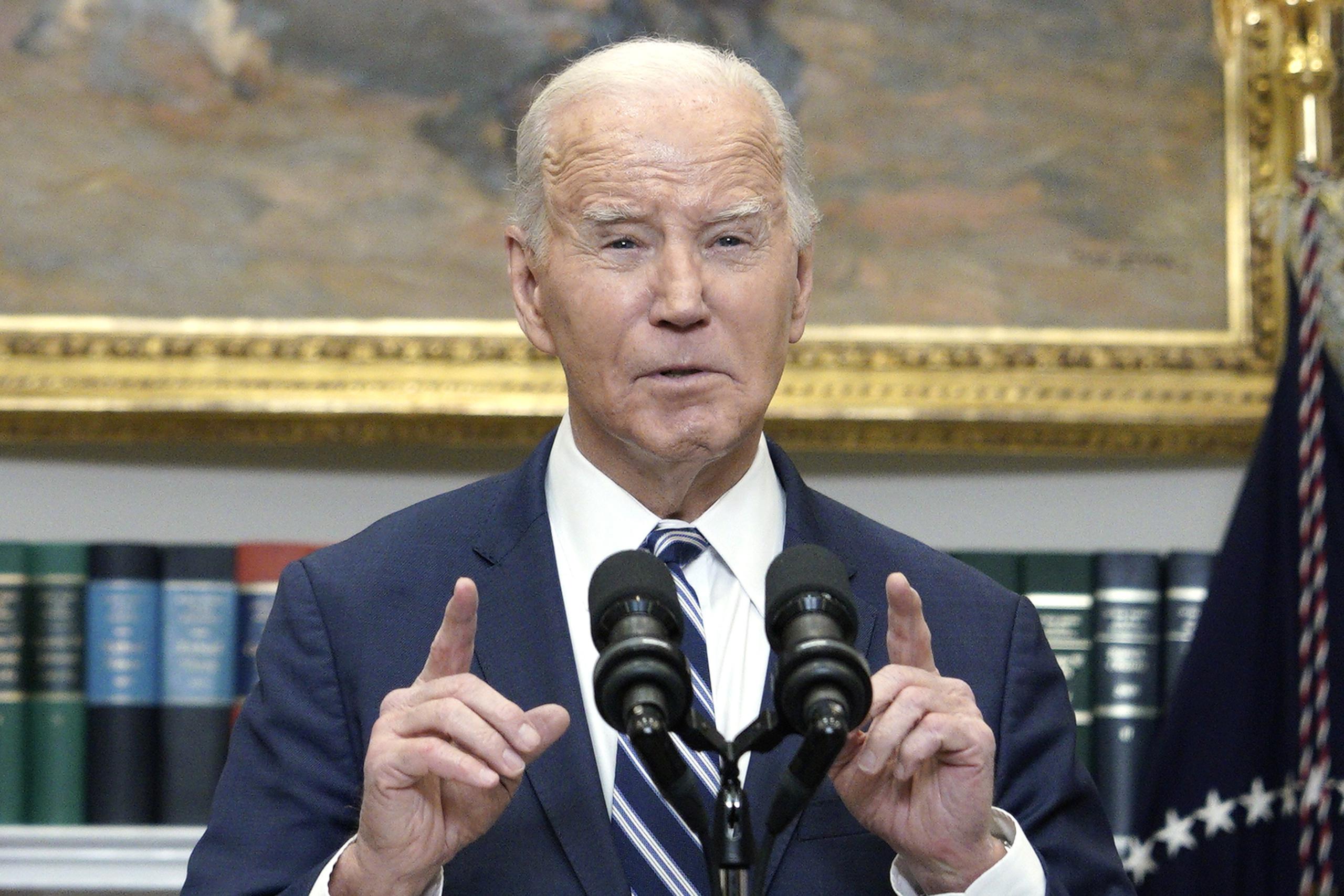 "No se inyecten lejía. Y no voten por el tipo que les dijo que se inyectaran lejía", dijo Biden ayer en un mensaje en su cuenta de X .