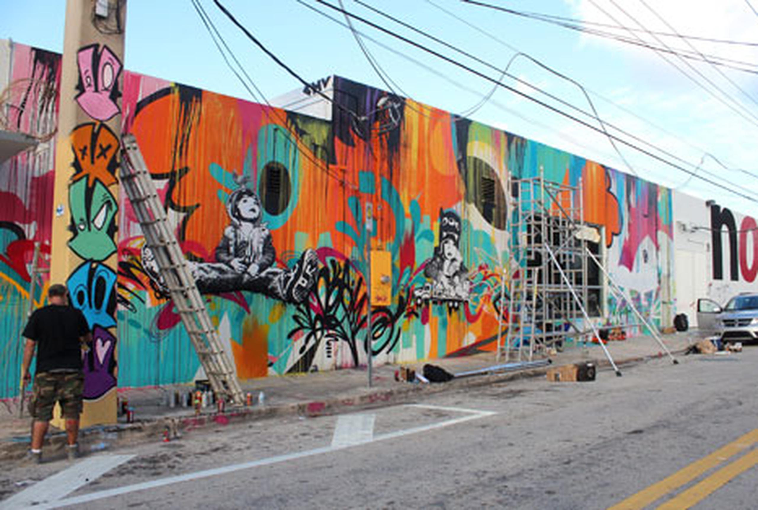 La zona de grafitis de Wynwood, el barrio artístico de Miami, reafirmará a partir del miércoles su condición de referente de las nuevas corrientes plásticas. (EFE/Mar Gonzalo)