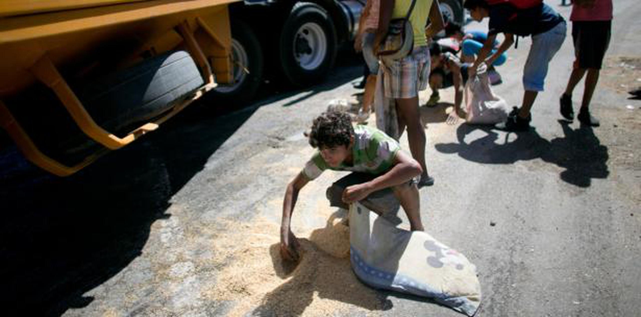 Según la fundación Cáritas de Venezuela, entre el "48 % a 80 % de los hogares ha incurrido en alguna forma de privación alimentaria". (AP)