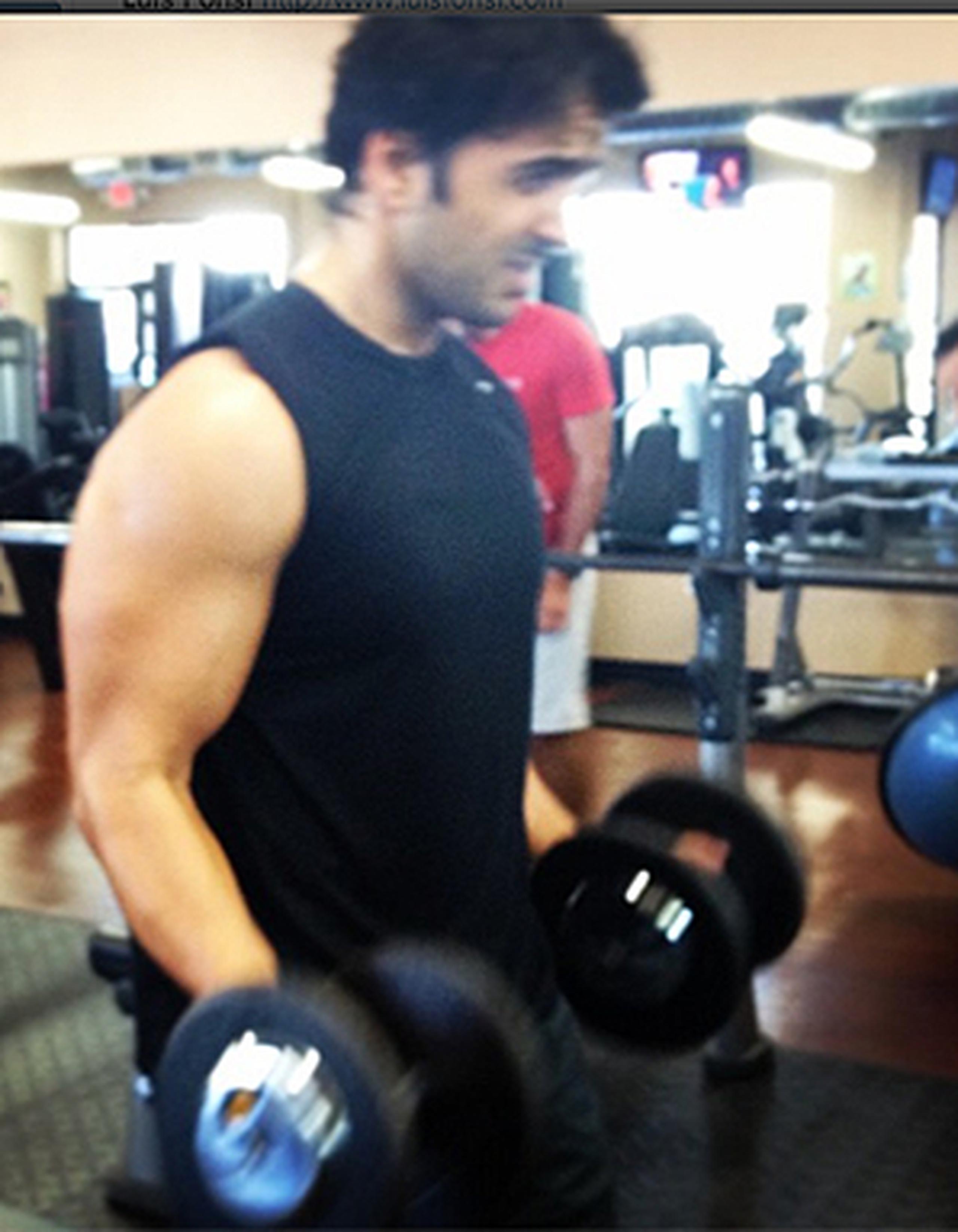 “Saliendo del gym, ahora a trabajar”, escribió el cantante cuando subió la mencionada foto en las redes sociales. (Instagram)
