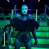 Rihanna se viste de monja y enciende las redes