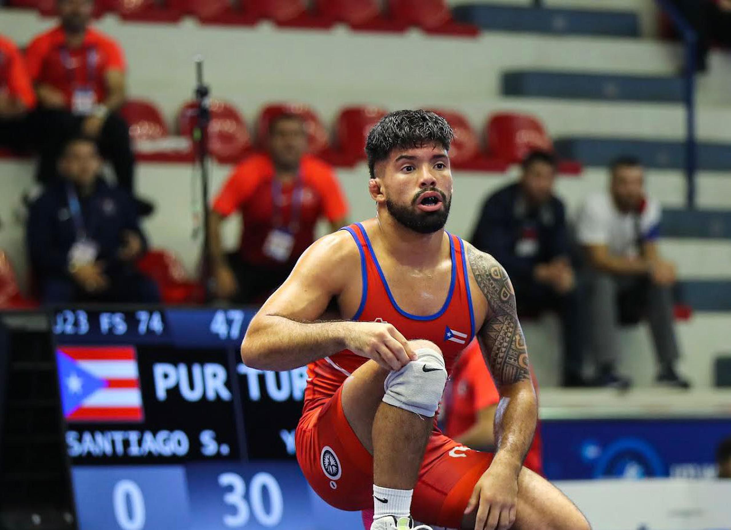 El luchador de Puerto Rico, Sonny Santiago, pasó una eliminatoria en Puerto Rico en la división de -74 kilogramos para ganarse el derecho a competir en el preolímpico mundial de mayo en Turquía.