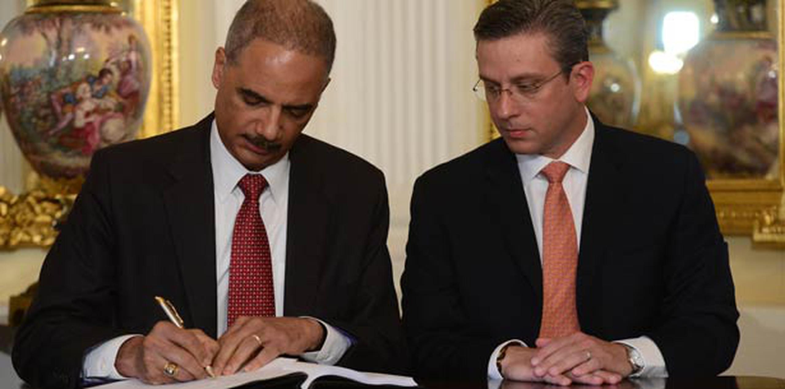 El Departamento de Justicia de los Estados Unidos firmó este miércoles un acuerdo con el Gobierno de Puerto Rico para impulsar una reforma en la Policía local. (carlos.giusti@gfrmedia.com)