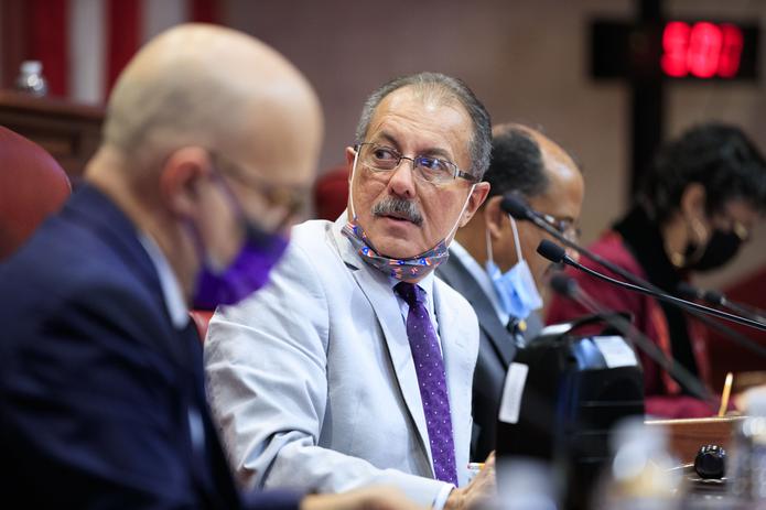 Zaragoza dijo que las enmiendas son para “forzar” que la medida sea referida a un comité de conferencias de ambos cuerpos legislativos para en ese período negociar con la JSF.