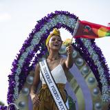 Efusivo recibimiento en Loíza a Miss Universe Puerto Rico