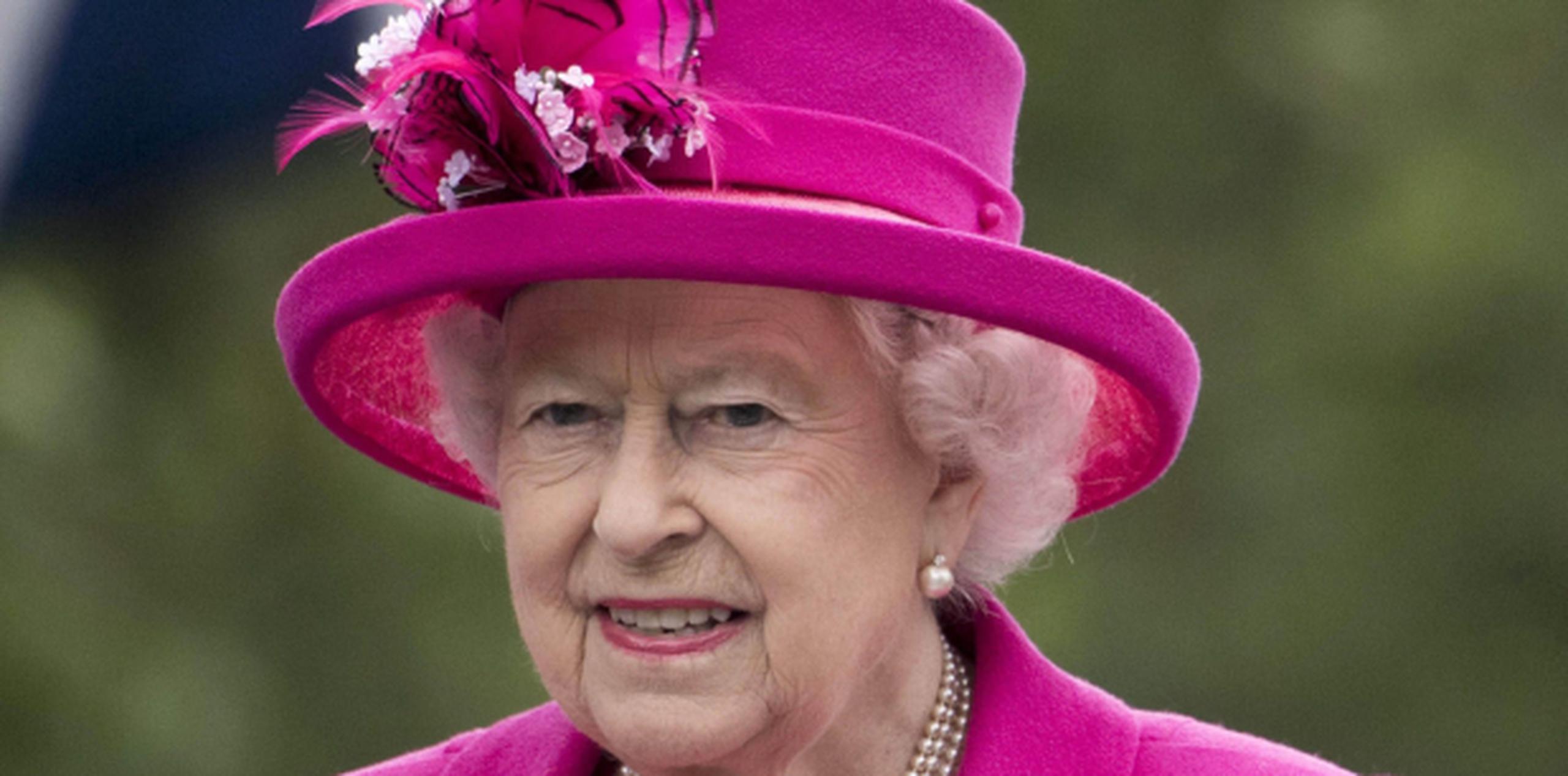 La reina envió su primer tuit en el 2014. (EFE)
