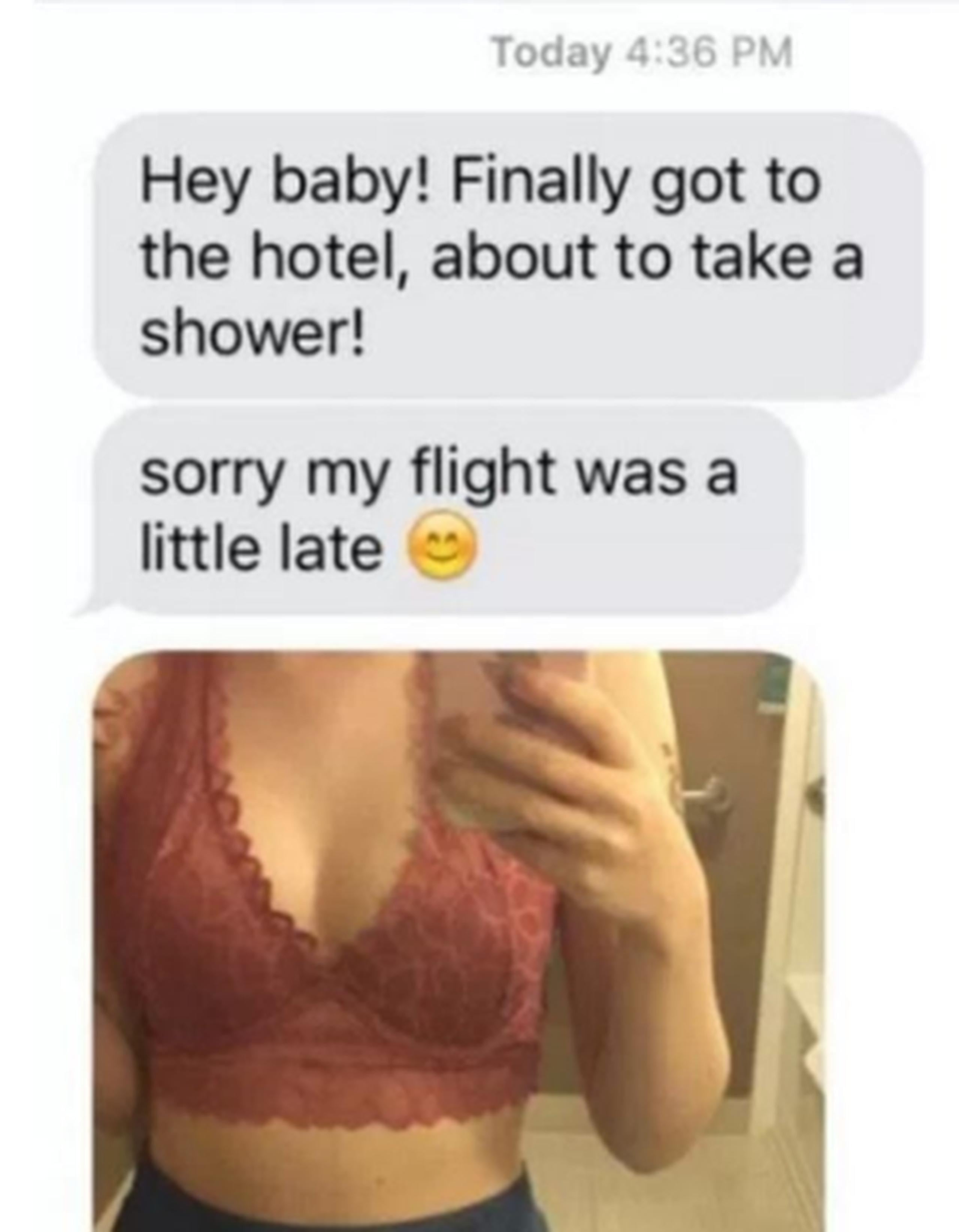 Según publicó el 'The Daily Mail', Jackie viajó a Atlanta y desde su habitación en un hotel comenzó a tener "sexting" con su novio, pero éste divisó una maleta desconocida en una de las imágenes. (Captura)