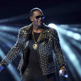 Juicio contra R. Kelly: Hombre declara que el cantante lo abusó cuando era estudiante