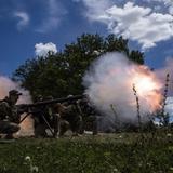 Ucrania ataca un puente crucial en zona ocupada por Rusia