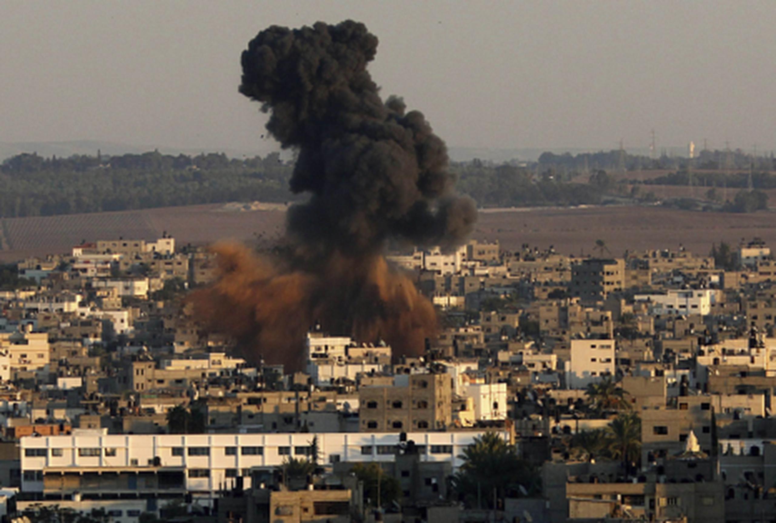 Las milicias palestinas han disparado desde ayer unos 270 cohetes contra Israel. (EFE/Mohammed Saber)