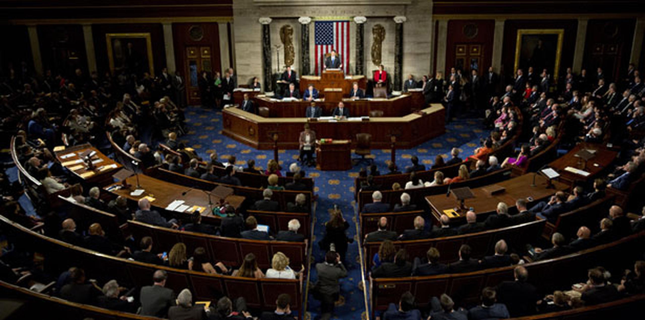 Los dirigentes republicanos de la Cámara de Representantes introdujeron en la noche del lunes algunas enmiendas a la propuesta de ley sanitaria para tratar de convencer a sus congresistas díscolos. (Archivo)