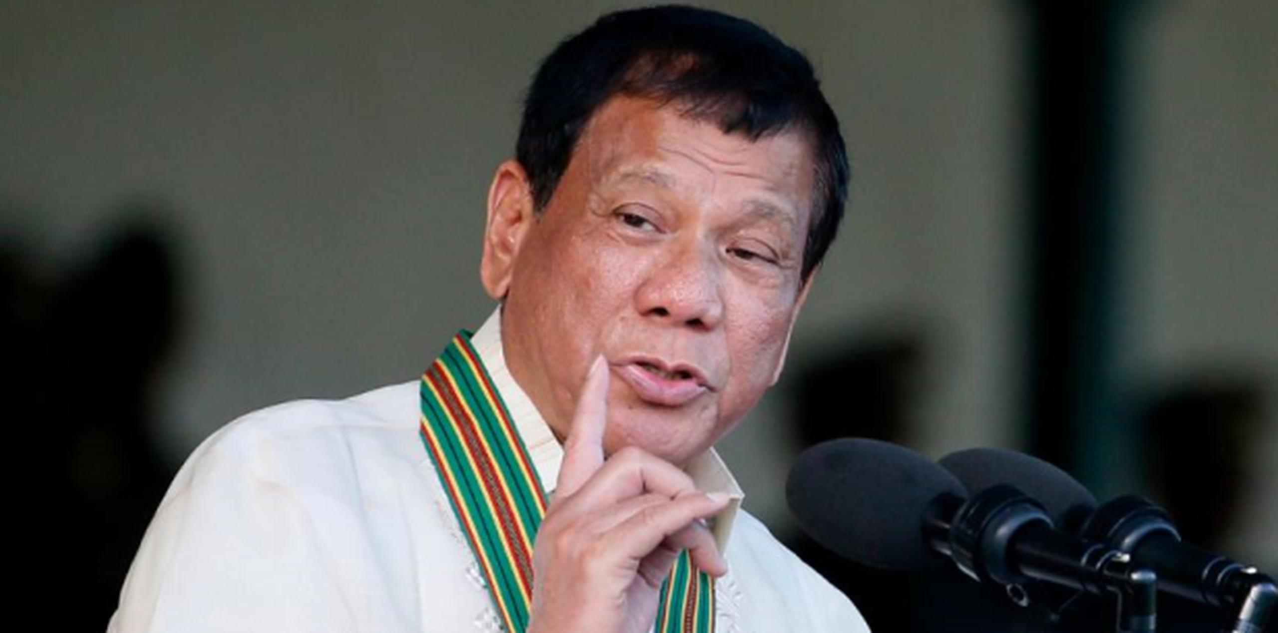 Duterte ordenó a sus fuerzas armadas a ir a la caza de los milicianos islamistas que intentaron atacar la provincia de Bohol, a los que calificó de "animales". (AP)