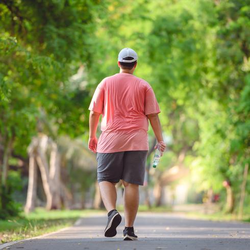 ¿Cuál es la mejor manera de caminar para perder peso?