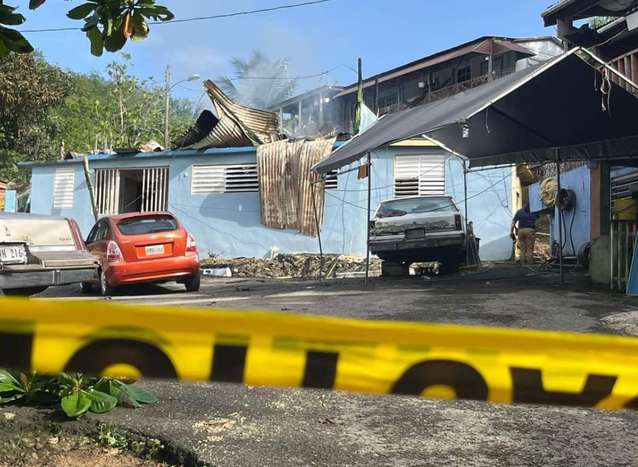 Tres adultos mayores que eran hermanos murieron en la noche del miércoles al incendiarse su residencia en San Germán.