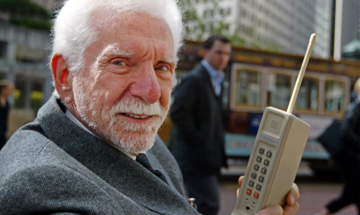 Conoce al hombre que creó el primer teléfono celular - Primera Hora