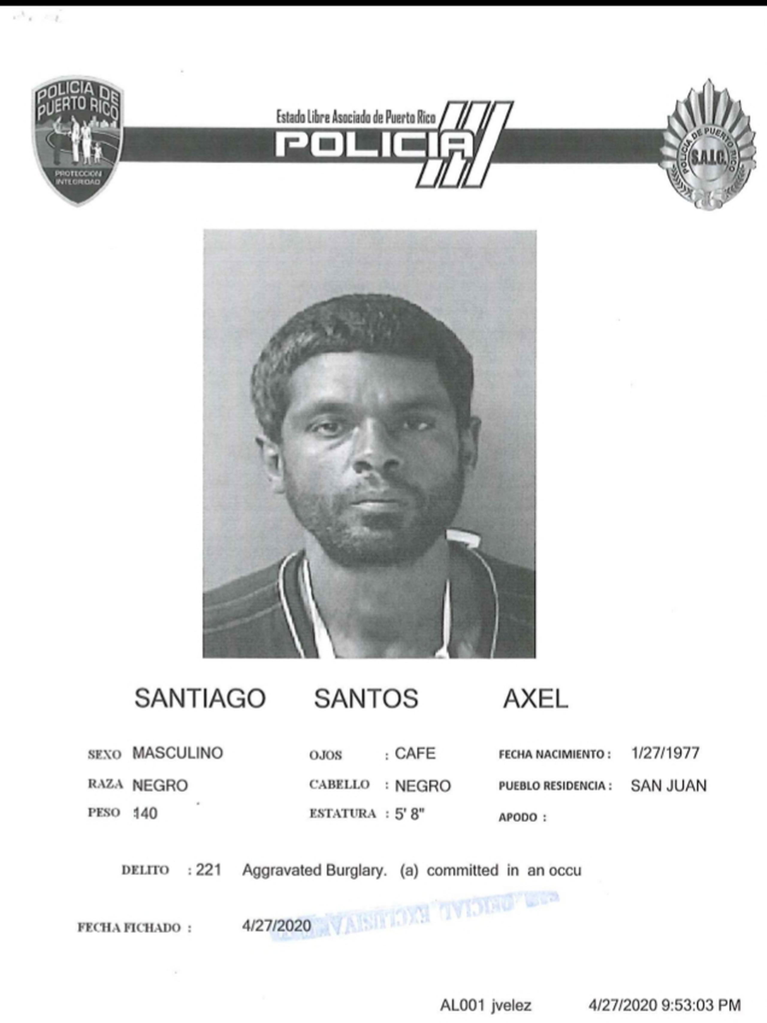 Axel Santiago Santos fue acusado e ingresado en prisión junto a otro individuo por escalar el Departamento de Finanzas del hospital Pavía, en Santurce.