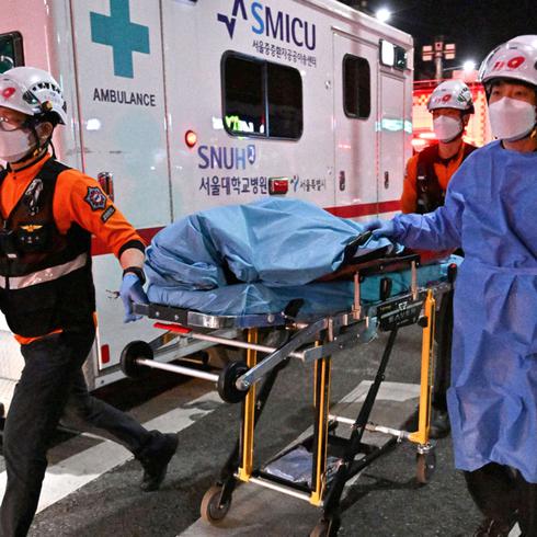 Estampida en Seúl deja más de 140 muertos durante fiestas de Halloween