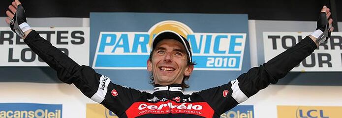 Ciclista español Tondo fallece en accidente en garaje - Primera Hora