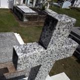 Investigan escalamiento en almacén de cementerio en Ponce